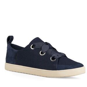 Koolabura by UGG Penley Insignia Blue sneakers 6.5